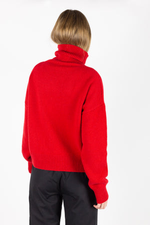 Cashmere sweater with roll neck. Red.