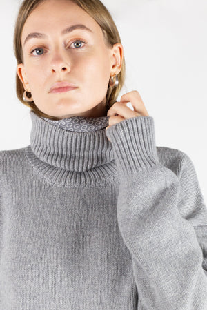 Grey cashmere sweater, roll neck.