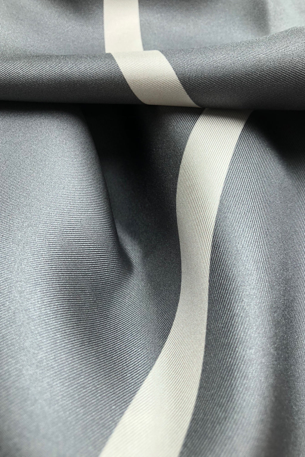 Icon Scarf, grey silk